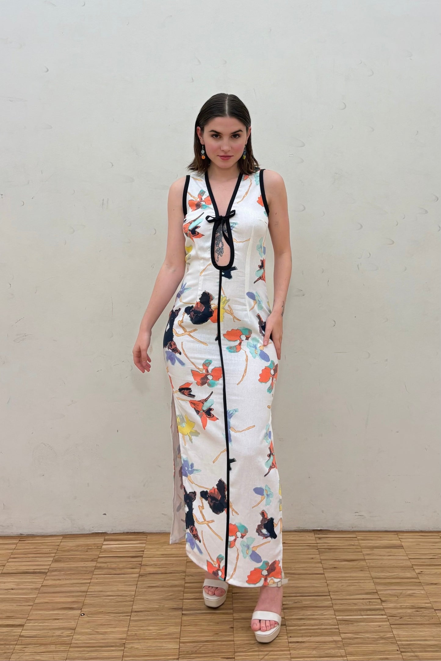 Peak-A-Boo Dress - Ivory Garden